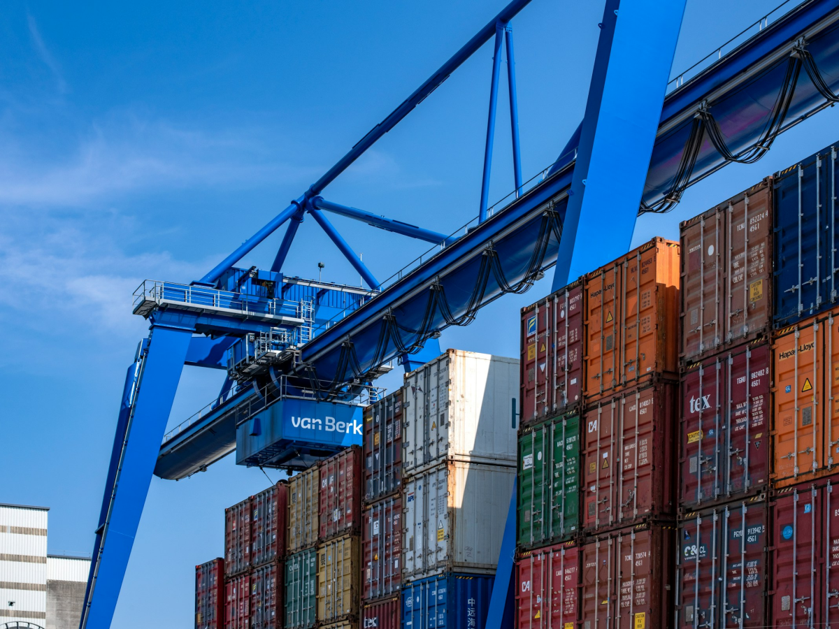 November 05, 2025: Major Overseas News